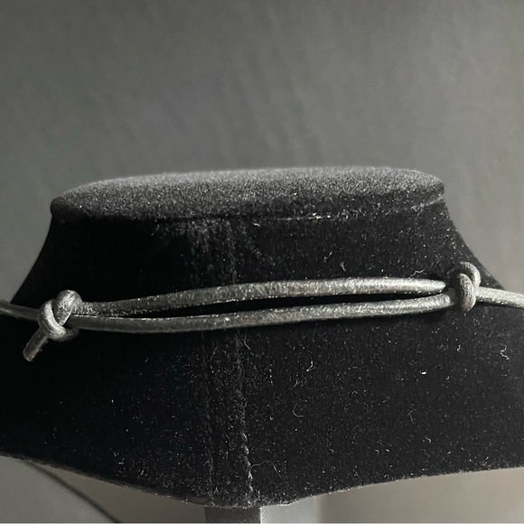 Baltic Amber Stone Cognac Colour Pendant Leather Cord Necklace - Picture 5 of 8